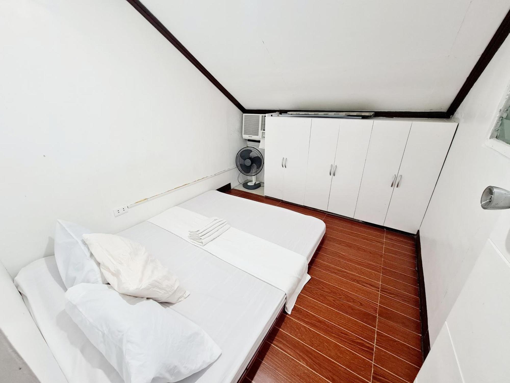 Calapan City Fully Furnished House Transient Near Xentromall L39 Exterior photo