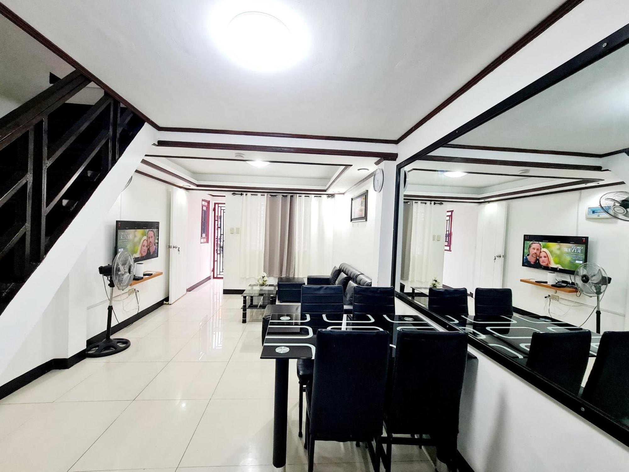Calapan City Fully Furnished House Transient Near Xentromall L39 Exterior photo