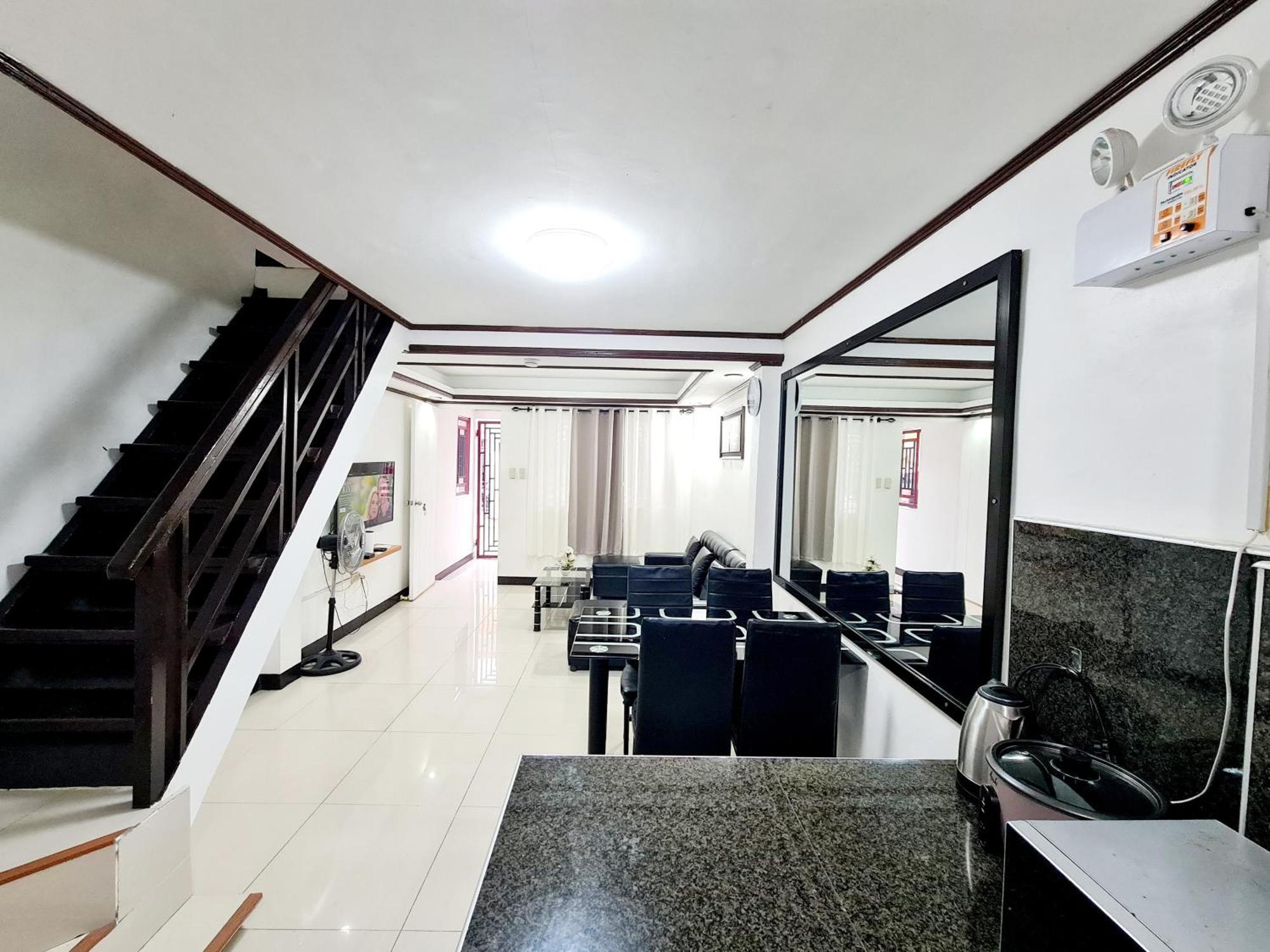 Calapan City Fully Furnished House Transient Near Xentromall L39 Exterior photo