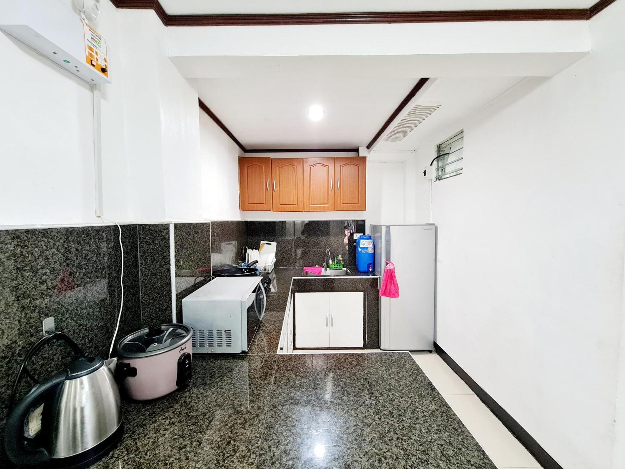 Calapan City Fully Furnished House Transient Near Xentromall L39 Exterior photo